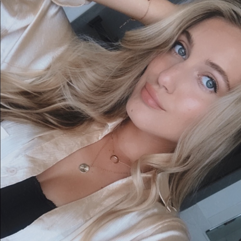 Meet your Posher, Alissa